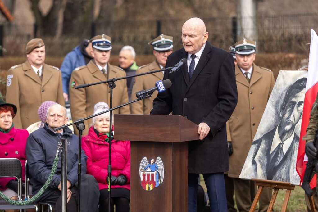 Toruńskie obchody Narodowego Dnia Pamięci Żołnierzy Wyklętych, fot. Szymon Zdziebło/tarantoga.pl dla UMWKP