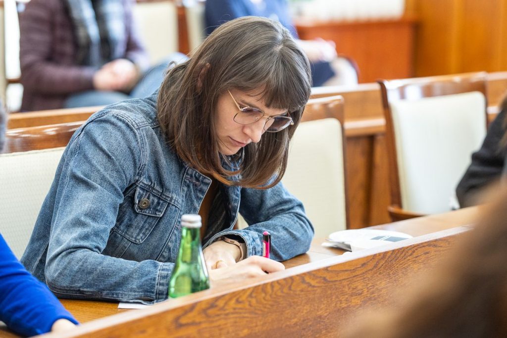 Dyktando w Urzędzie Marszałkowskim, fot. Szymon Zdziebło/tarantoga.pl dla UMWKP