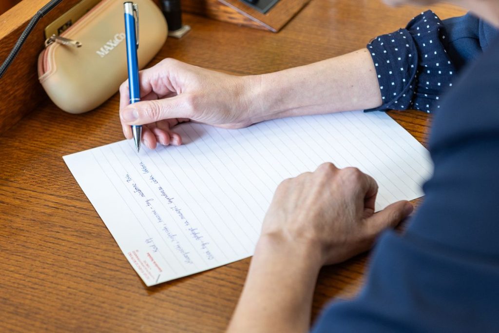 Dyktando w Urzędzie Marszałkowskim, fot. Szymon Zdziebło/tarantoga.pl dla UMWKP