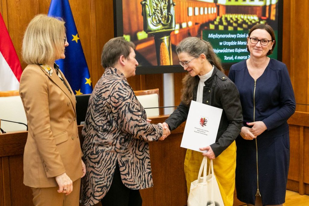 Dyktando w Urzędzie Marszałkowskim, fot. Andrzej Goiński/UMWKP