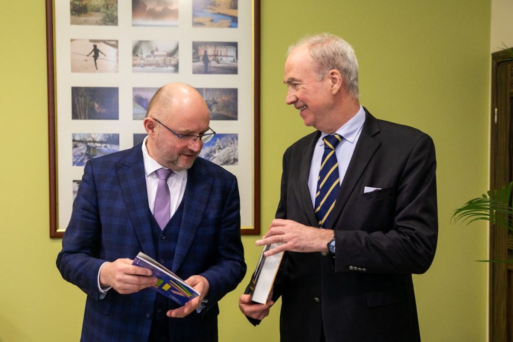 Wizyta ambasadora Francji, fot. Andrzej Goiński/UMWKP