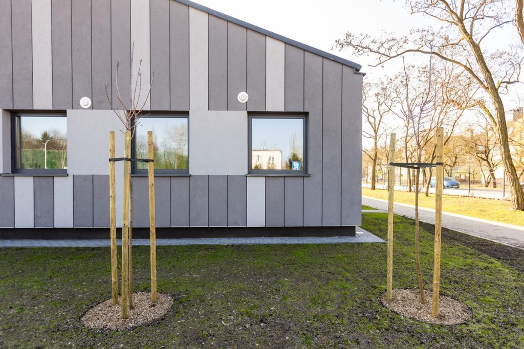 Otwarcie Całodobowego Młodzieżowego Oddziału Leczenia Uzależnień w Czerniewicach, fot. Szymon Zdziebło/tarantoga.pl dla UMWKP