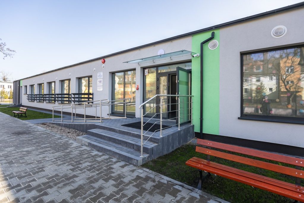 Otwarcie Całodobowego Młodzieżowego Oddziału Leczenia Uzależnień w Czerniewicach, fot. Szymon Zdziebło/tarantoga.pl dla UMWKP