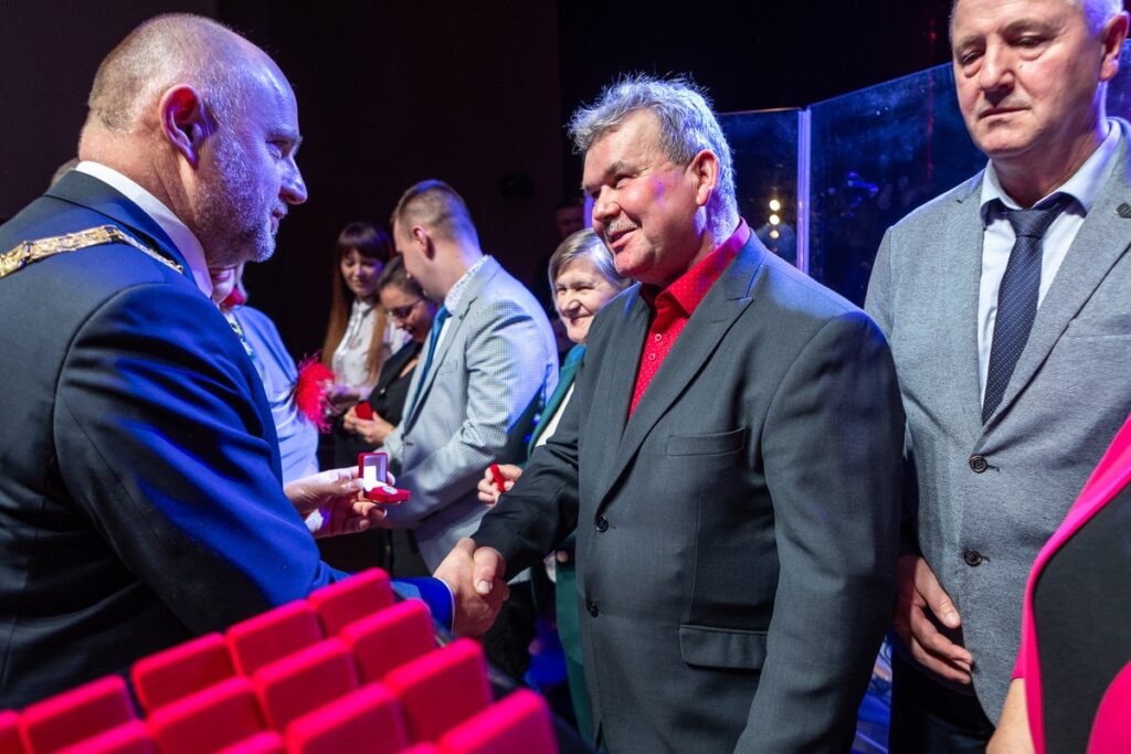 Uroczystość wręczenia odznak dla sołtysów z Kujawsko-Pomorskiego, fot. Szymon Zdziebło/tarantoga.pl dla UMWKP