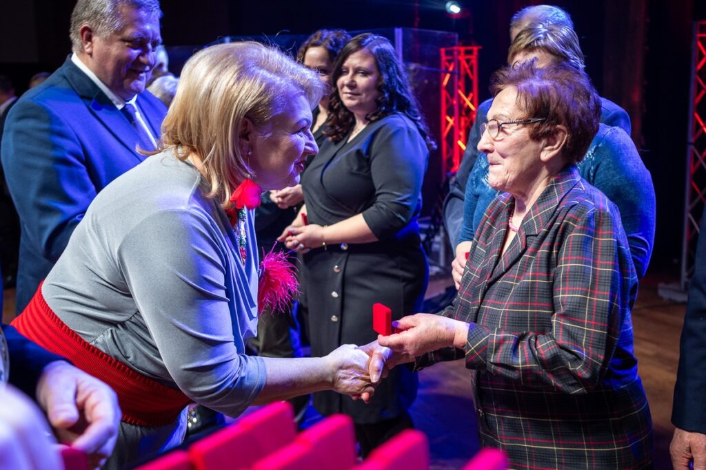 Uroczystość wręczenia odznak dla sołtysów z Kujawsko-Pomorskiego, fot. Szymon Zdziebło/tarantoga.pl dla UMWKP