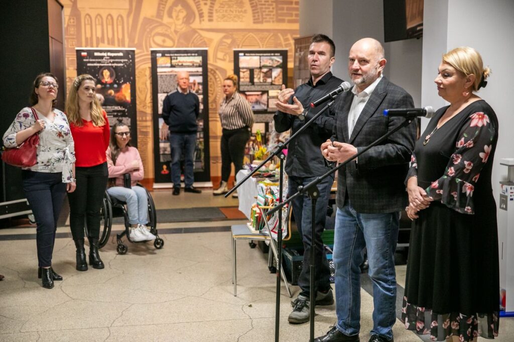 Wielkanocny kiermasz w Urzędzie Marszałkowskim, fot. Andrzej Goiński/UMWKP