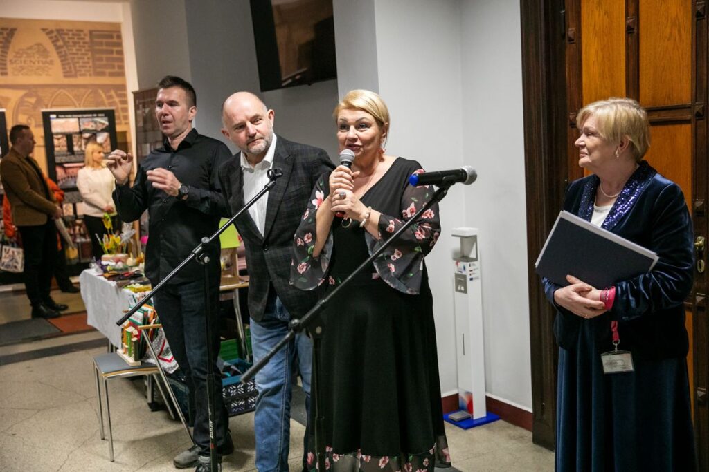 Wielkanocny kiermasz w Urzędzie Marszałkowskim, fot. Andrzej Goiński/UMWKP