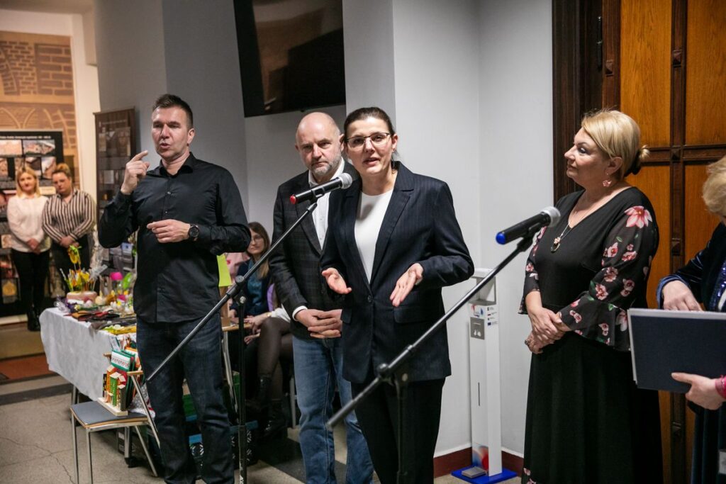 Wielkanocny kiermasz w Urzędzie Marszałkowskim, fot. Andrzej Goiński/UMWKP