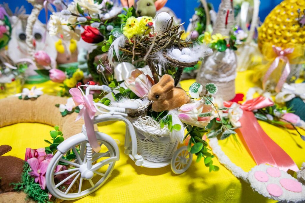 Wielkanocny kiermasz w Urzędzie Marszałkowskim, fot. Andrzej Goiński/UMWKP