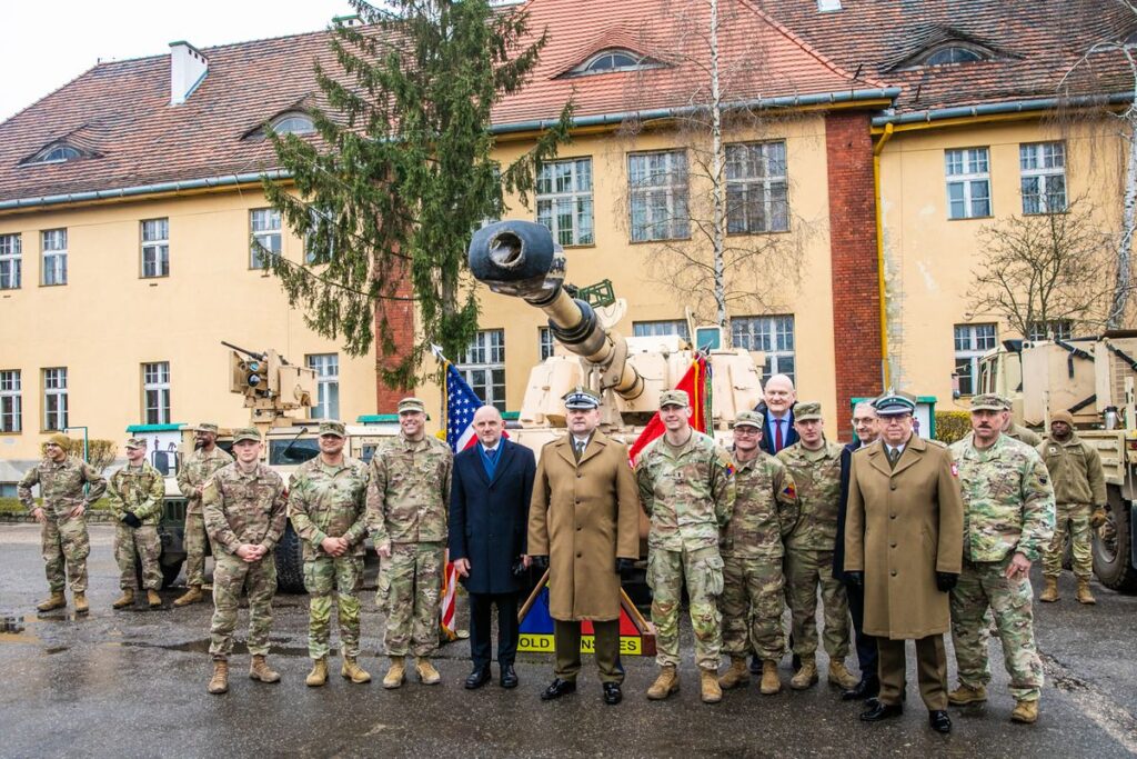 Toruńskie obchody 25 lat Polski w NATO, fot. Andrzej Goiński/UMWKP