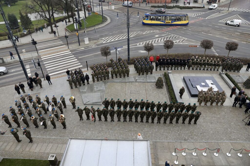 Toruńskie obchody 25 lat Polski w NATO, fot. Andrzej Goiński/UMWKP