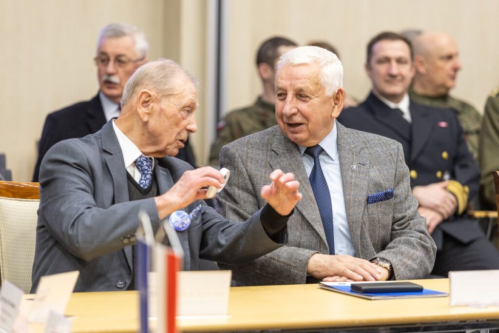 Toruńskie obchody 25 lat Polski w NATO, fot. Szymon Zdziebło/tarantoga.pl dla UMWKP