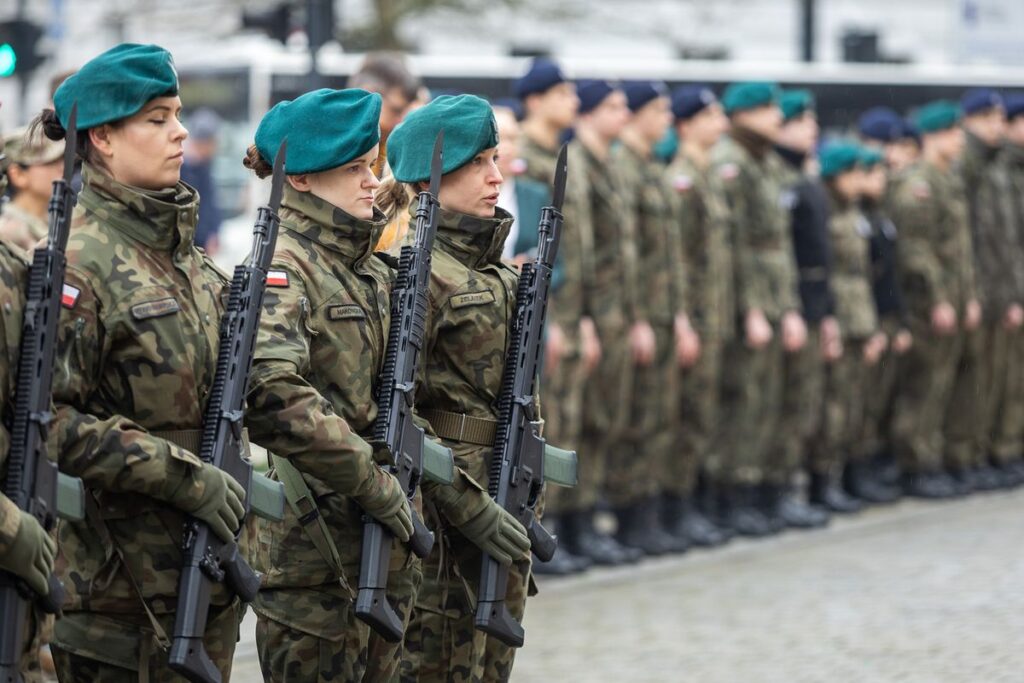 Toruńskie obchody 25 lat Polski w NATO, fot. Szymon Zdziebło/tarantoga.pl dla UMWKP