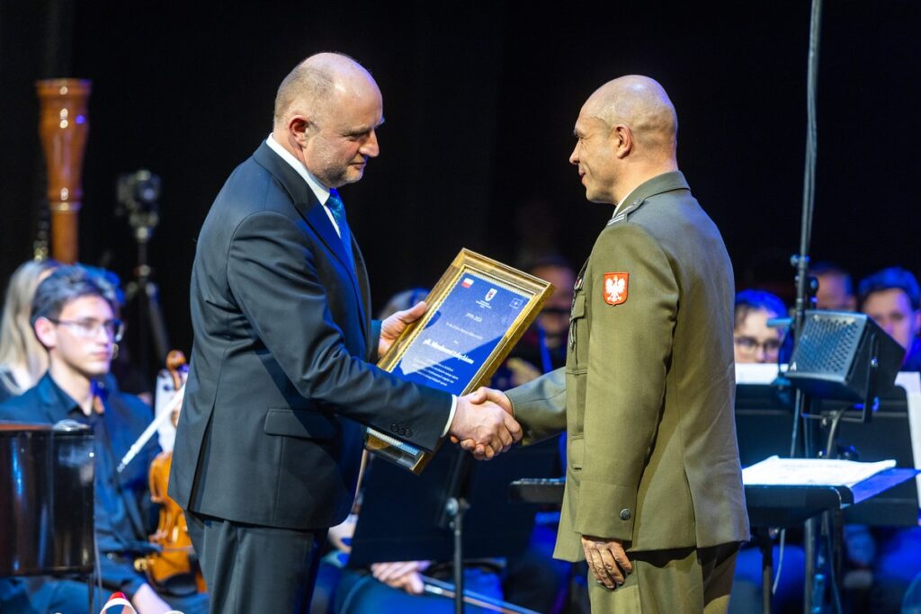 Uroczysta gala z okazji 25. rocznicy wstąpienia Polski do NATO, fot. Szymon Zdziebło/tarantoga.pl dla UMWKP