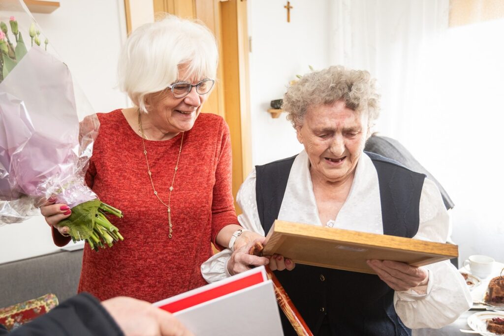 Wizyta u Bernadetty Ruszkiewicz, fot. Szymon Zdziebło/tarantoga.pl dla UMWKP