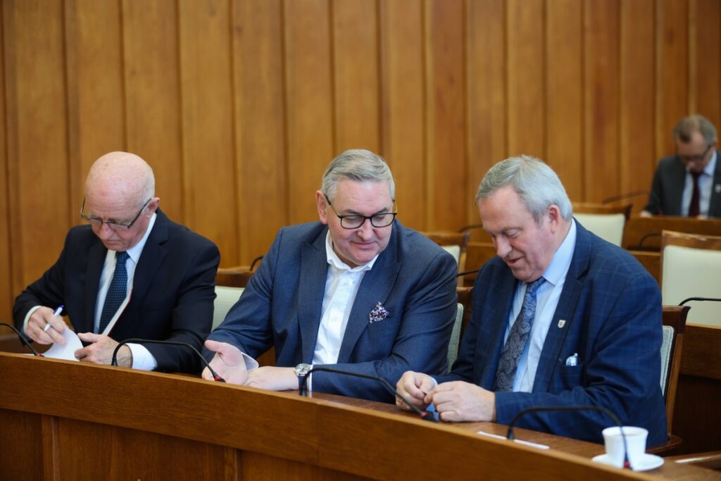 Ostatnia w tej kadencji merytoryczna sesja sejmiku województwa, fot. Mikołaj Kuras dla UMWKP