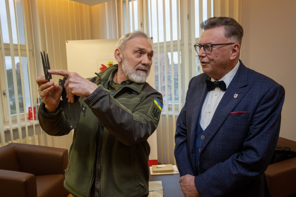 Spotkanie wicemarszałka Zbigniewa Ostrowskiego z gośćmi z Ukrainy, fot. Mikołaj Kuras dla UMWKP