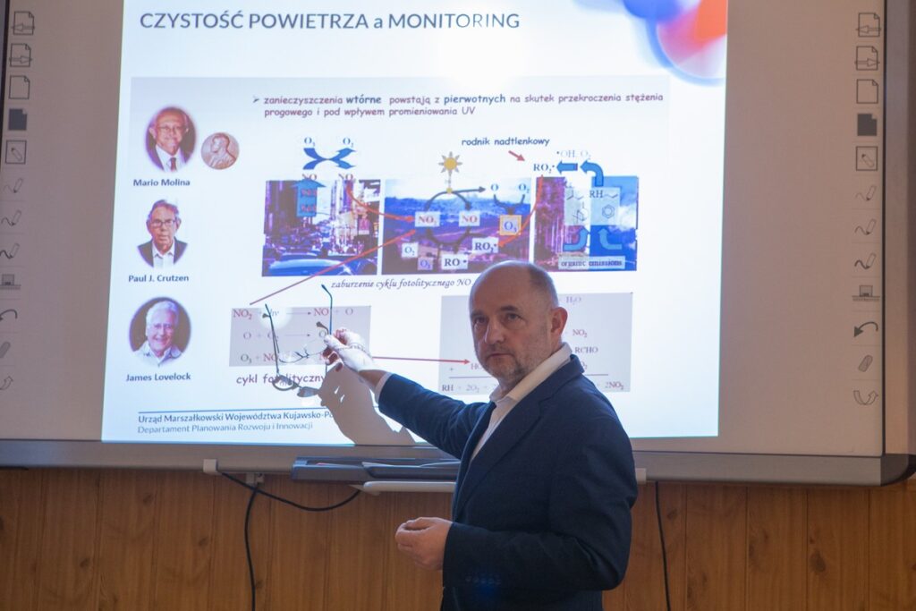 Lekcja w Grubnie, fot. Mikołaj Kuras dla UMWKP