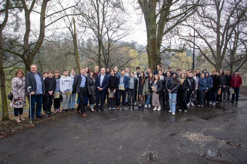 Lekcja w Grubnie, fot. Mikołaj Kuras dla UMWKP