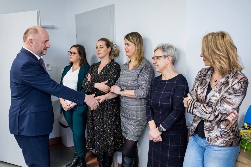Oficjalne otwarcie tucholskiego ZOL-u i zakładu rehabilitacji, fot. Tomasz Czachorowski/eventphoto.com.pl dla UMWKP