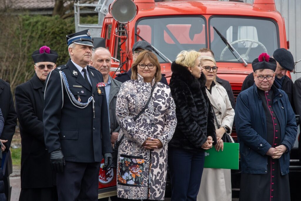Otwarcie remizy w Unisławiu fot. Mikołaj Kuras dla UMWKP