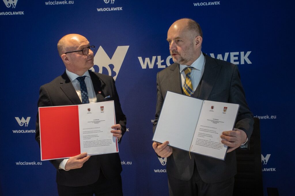 Podpisanie listów intencyjnych ws Filharmonii Kujawskiej i Energii Włocławka, fot. Mikołaj Kuras dla UMWKP