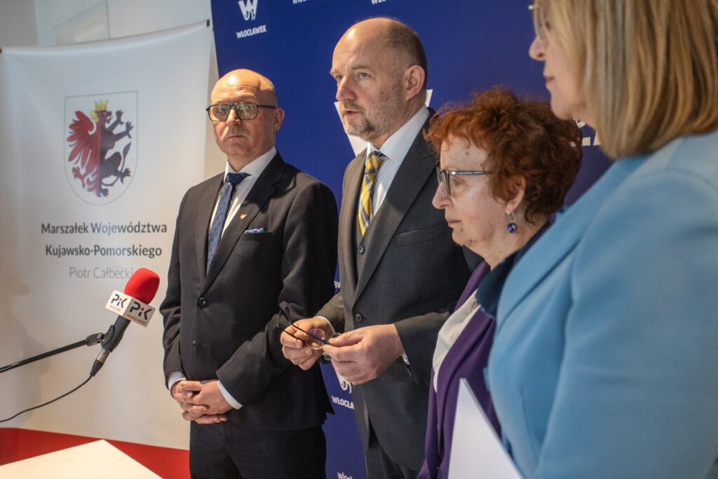 Podpisanie listów intencyjnych ws Filharmonii Kujawskiej i Energii Włocławka, fot. Mikołaj Kuras dla UMWKP