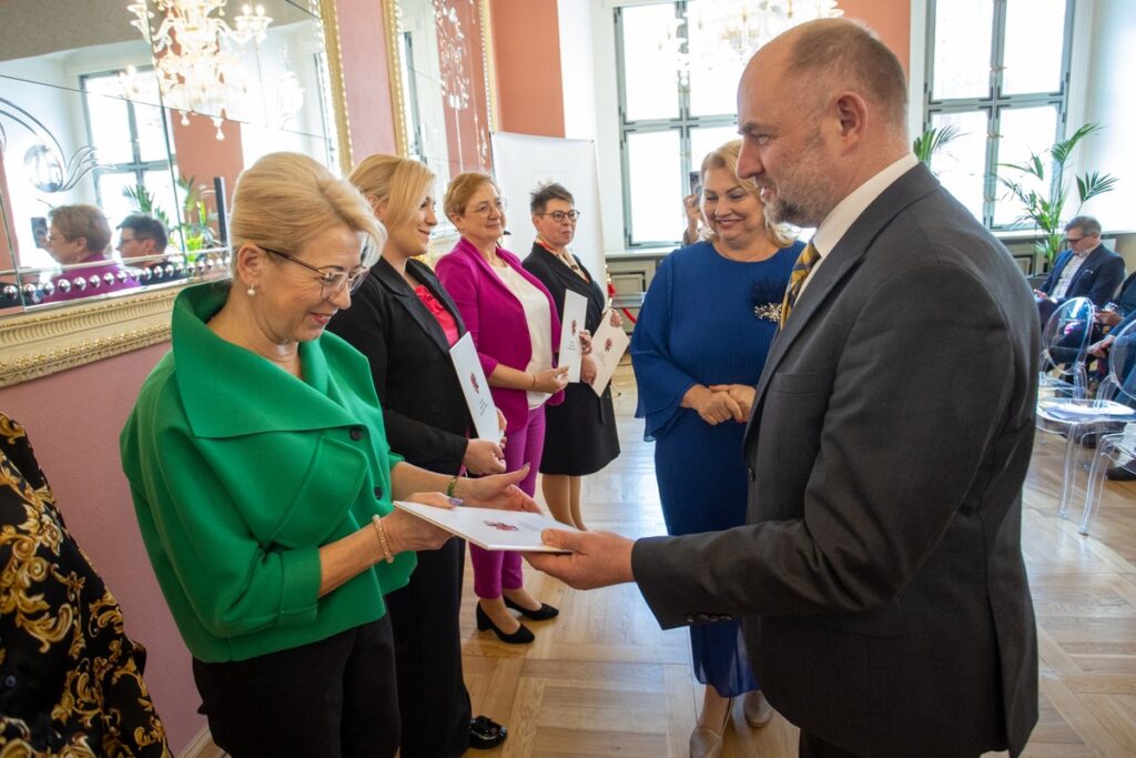 Wręczenie aktów nominacji do Kujawsko-Pomorskiej Rady Kobiet, fot. Mikołaj Kuras dla UMWKP