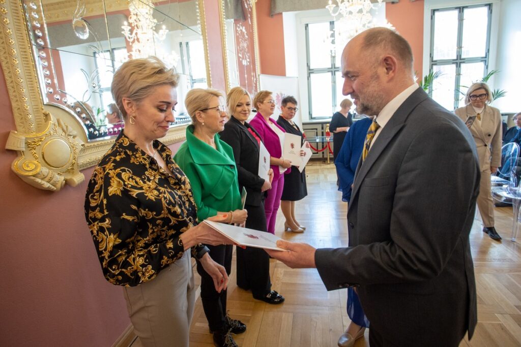 Wręczenie aktów nominacji do Kujawsko-Pomorskiej Rady Kobiet, fot. Mikołaj Kuras dla UMWKP