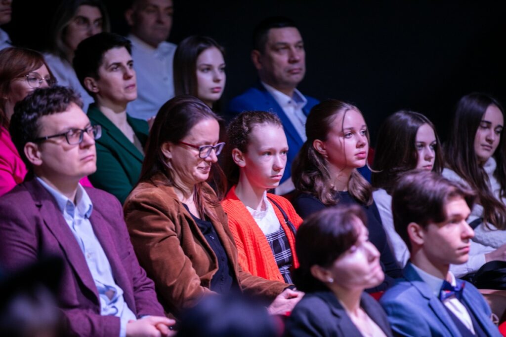 Wręczenie nagród laureatom konkursu „Oni tworzyli naszą historię”, fot. Andrzej Goiński/UMWKP