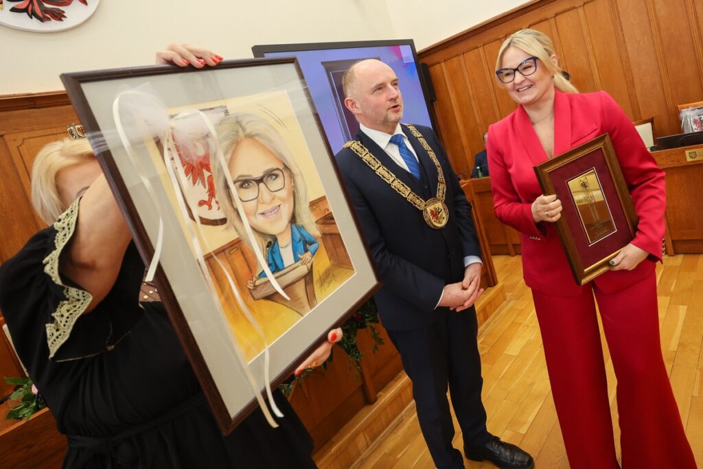 Kończąca VI kadencję samorządu województwa uroczysta sesja sejmiku, fot. Mikołaj Kuras dla UMWKP