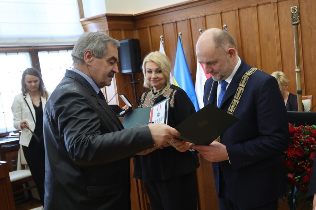 Kończąca VI kadencję samorządu województwa uroczysta sesja sejmiku, fot. Mikołaj Kuras dla UMWKP