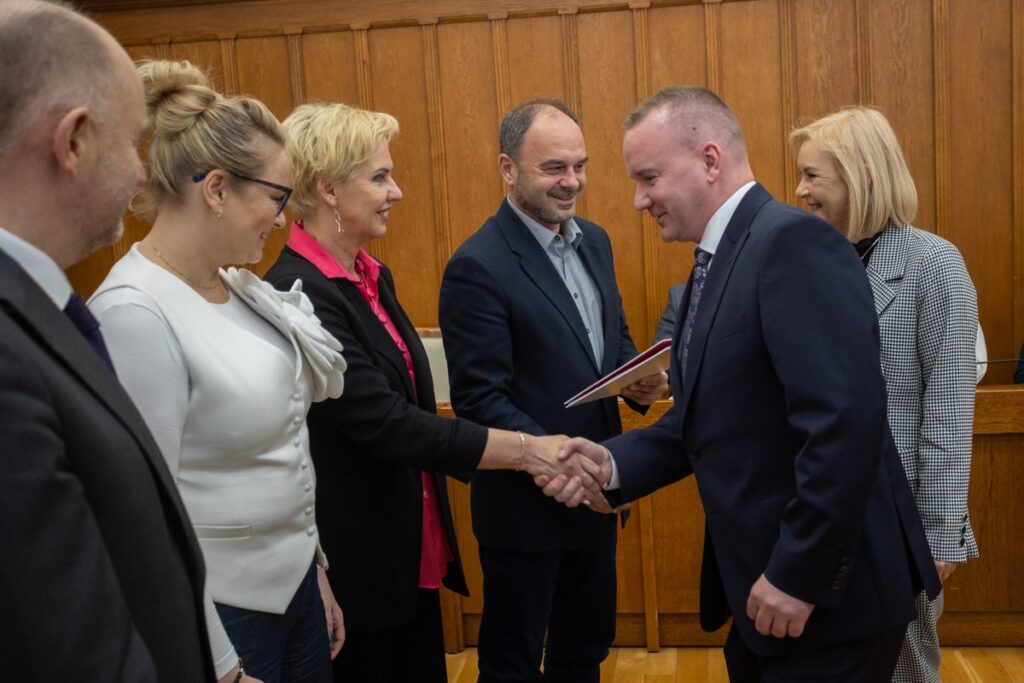 Wręczenie umów FeDKP i PROW, fot. Mikołaj Kuras dla UMWKP