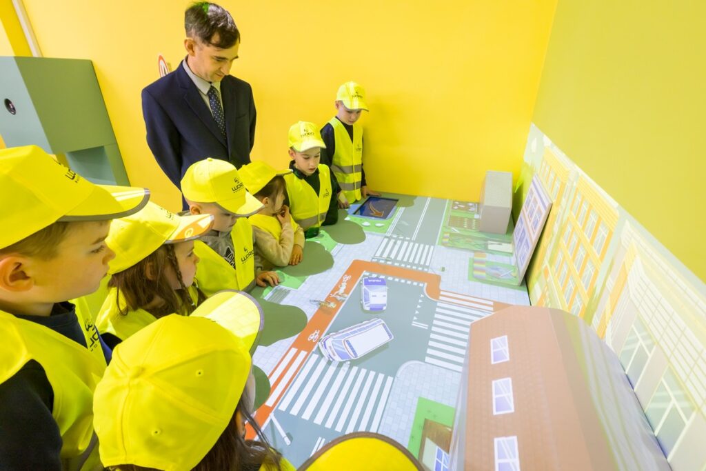 Otwarcie Centrum Edukacji Komunikacyjnej w Bydgoszczy, fot. Tomasz Czachorowski/eventphoto.com.pl dla UMWKP