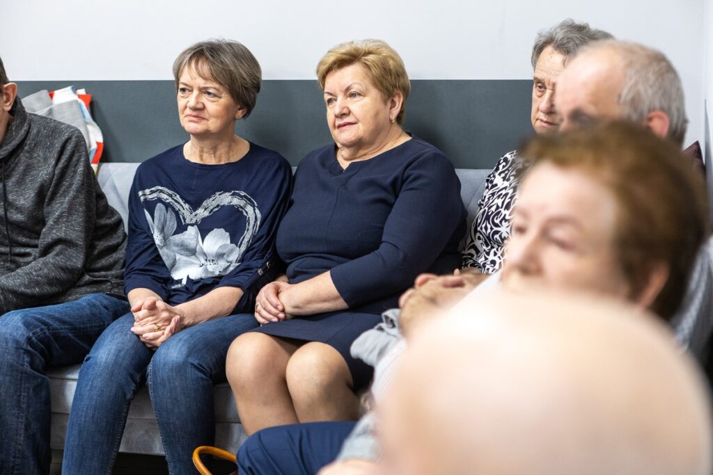Spotkanie w Biskupicach ws. dziennych domów pomocy, fot. Szymon Zdziebło/tarantoga.pl dla UMWKP