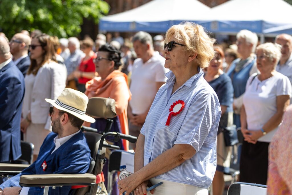 Wojewódzkie obchody Narodowego Święta Trzeciego Maja w Toruniu, fot. Szymon Zdziebło dla UMWKP