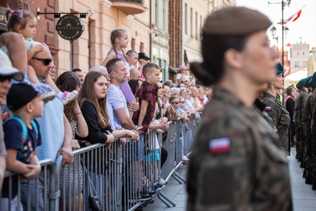 Wojewódzkie obchody Narodowego Święta Trzeciego Maja w Toruniu, fot. Szymon Zdziebło dla UMWKP