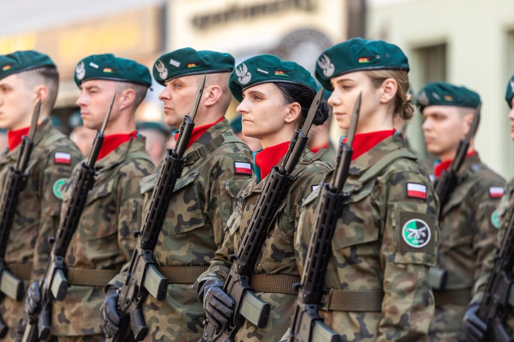 Wojewódzkie obchody Narodowego Święta Trzeciego Maja w Toruniu, fot. Szymon Zdziebło dla UMWKP