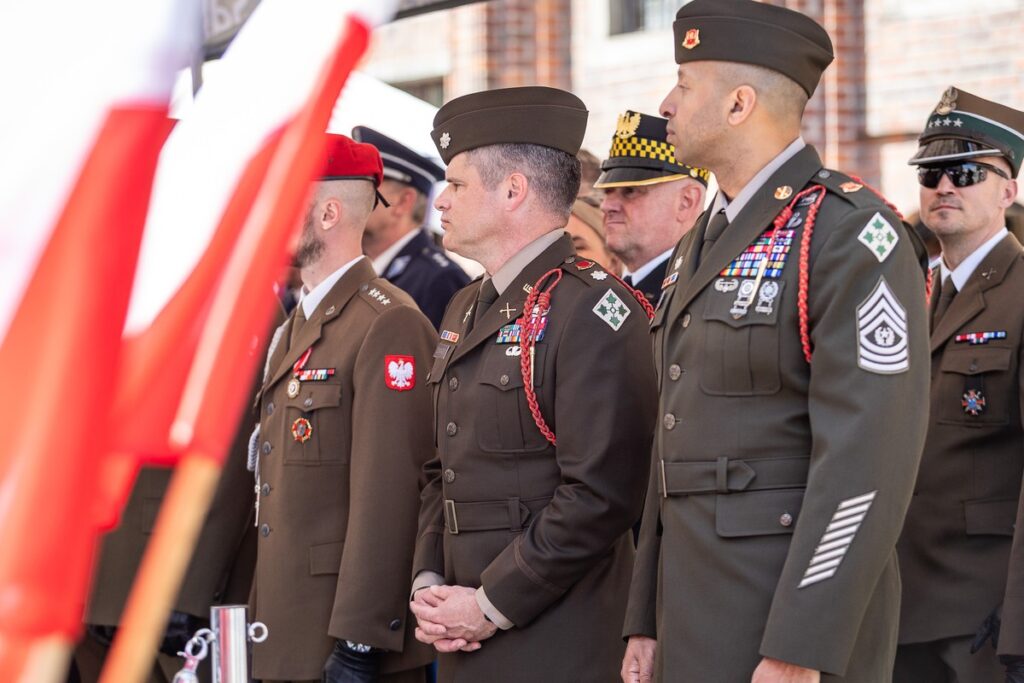 Wojewódzkie obchody Narodowego Święta Trzeciego Maja w Toruniu, fot. Szymon Zdziebło dla UMWKP