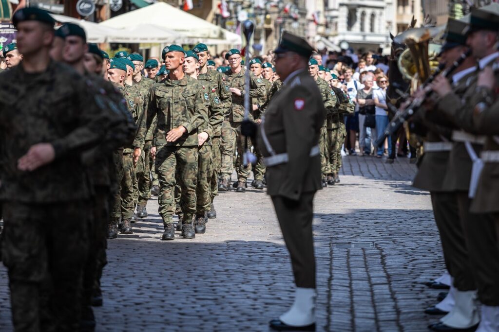 Wojewódzkie obchody Narodowego Święta Trzeciego Maja w Toruniu, fot. Szymon Zdziebło dla UMWKP