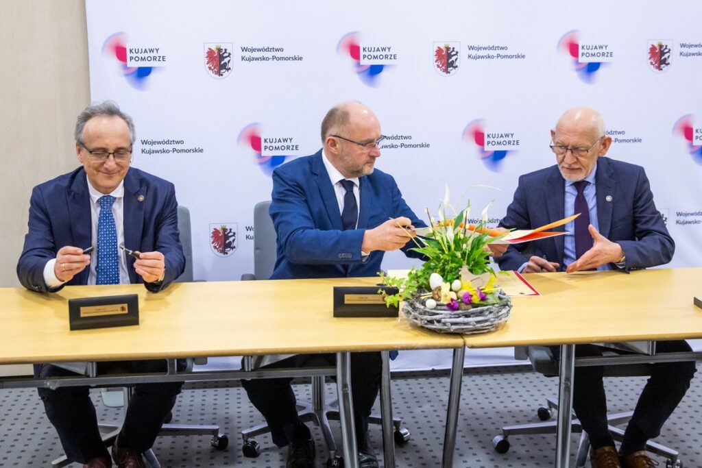 Ceremonia podpisania listu intencyjnego, fot. Andrzej Goiński/UMWKP