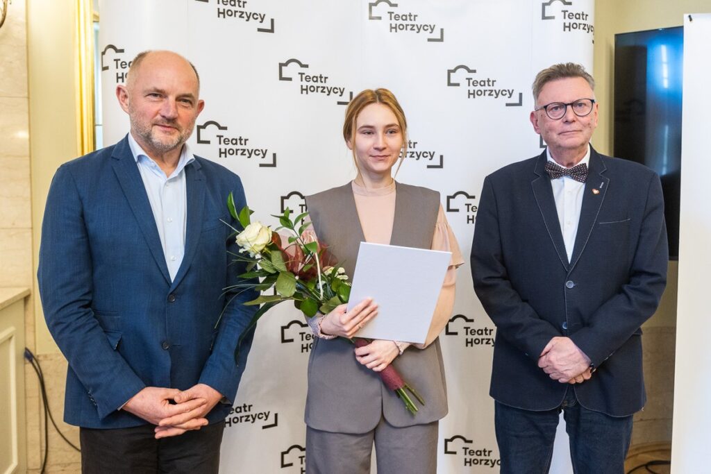 Wręczenie nagród z okazji Dnia Teatru, fot. Szymon Zdziebło/tarantoga.pl dla UMWKP