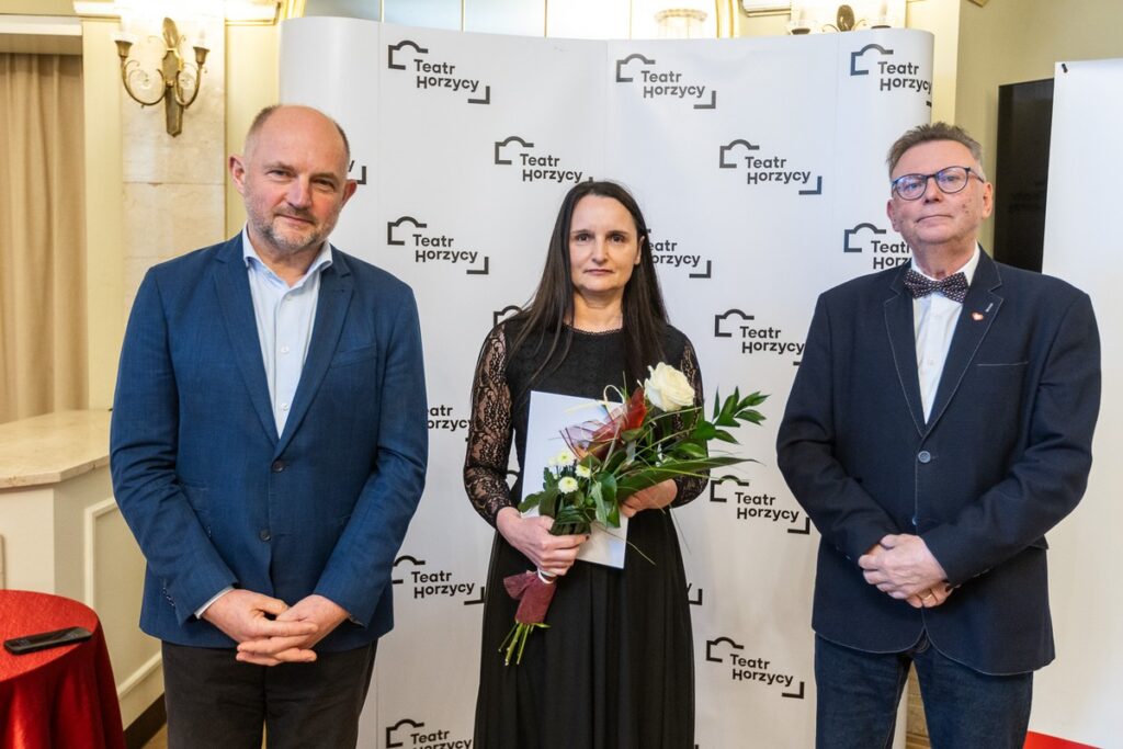 Wręczenie nagród z okazji Dnia Teatru, fot. Szymon Zdziebło/tarantoga.pl dla UMWKP