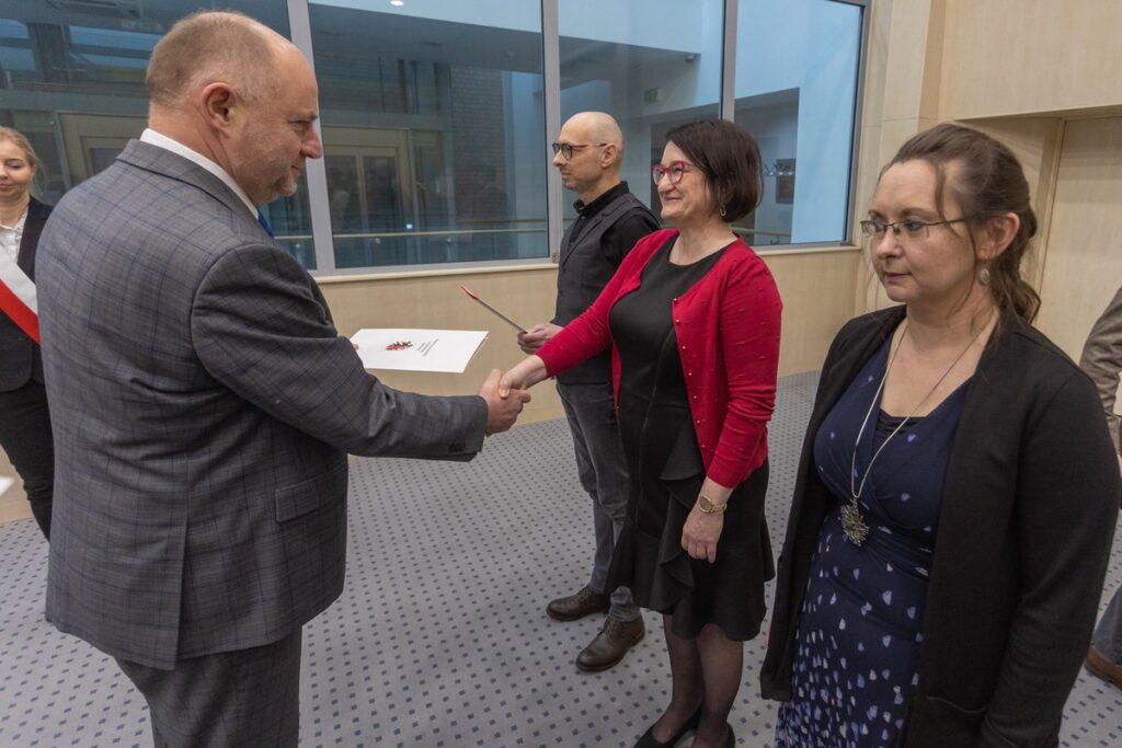 Ślubowanie urzędników, fot. Mikołaj Kuras dla UMWKP