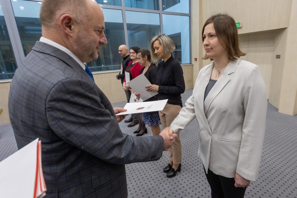 Ślubowanie urzędników, fot. Mikołaj Kuras dla UMWKP