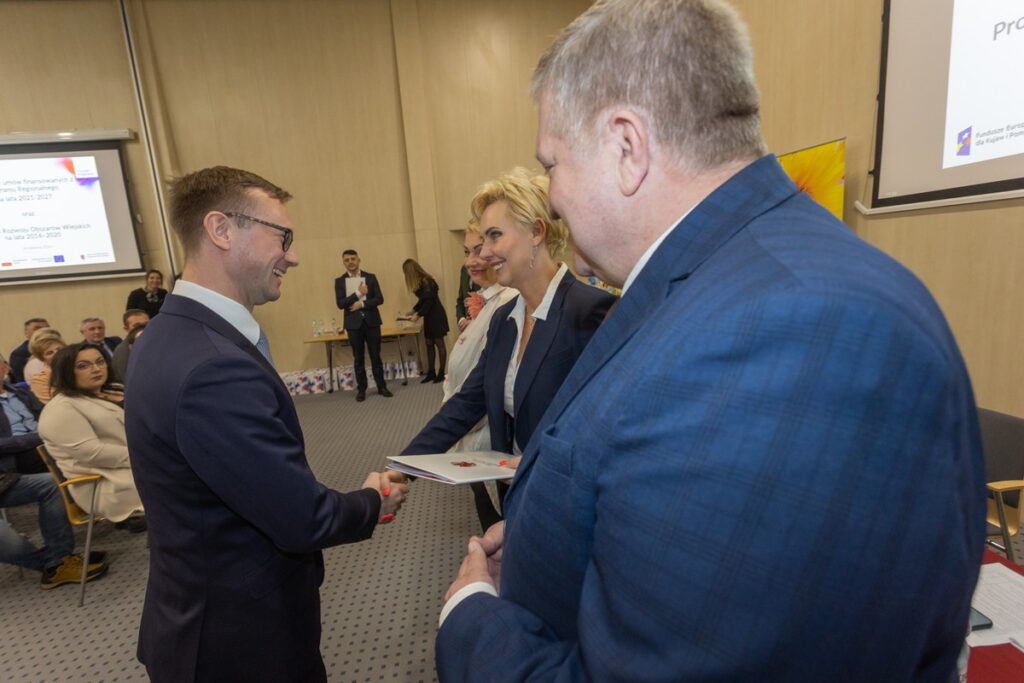 Ceremonia podpisania umów FEdKP i PROW, fot. Mikołaj Kuras dla UMWKP