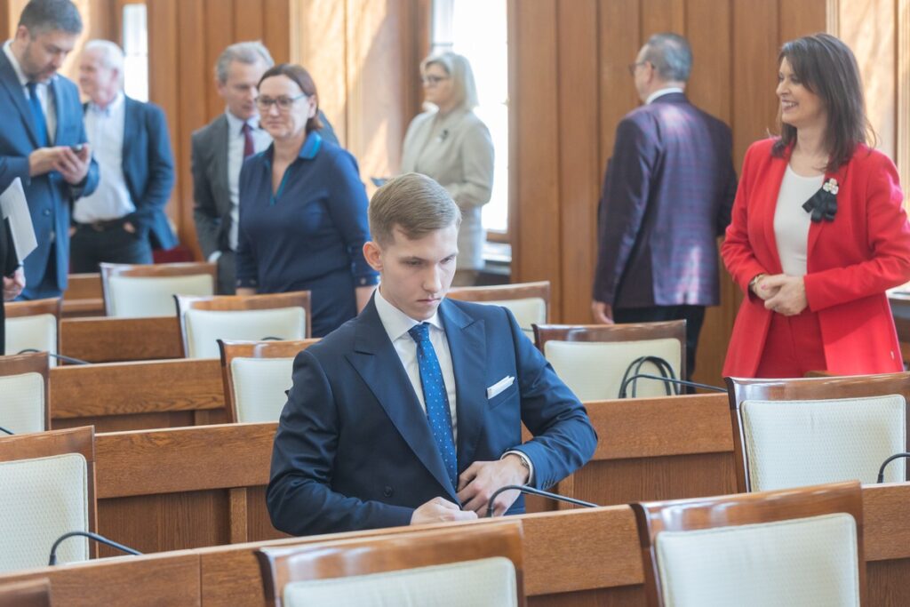 Uroczystość wręczenia zaświadczeń o wyborze do sejmiku województwa, fot. Mikołaj Kuras dla UMWKP