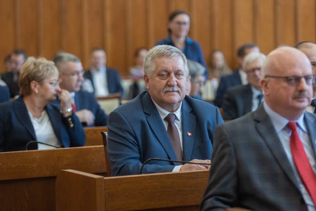 Uroczystość wręczenia zaświadczeń o wyborze do sejmiku województwa, fot. Mikołaj Kuras dla UMWKP