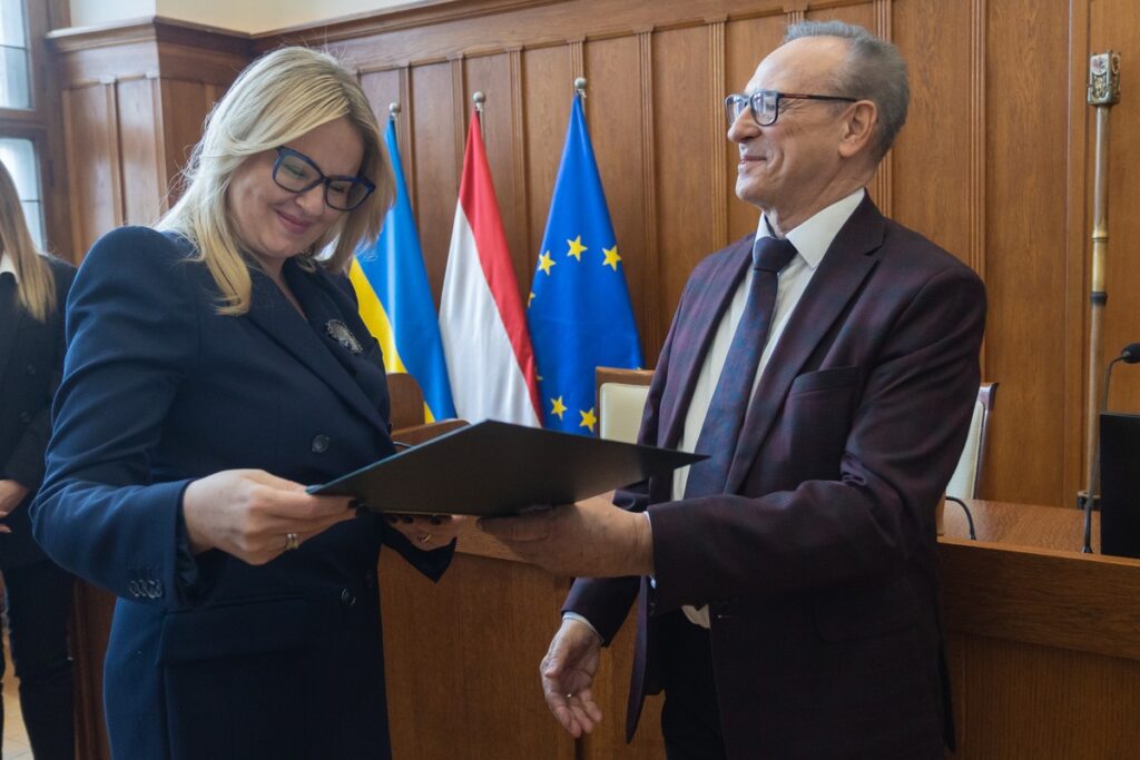 Uroczystość wręczenia zaświadczeń o wyborze do sejmiku województwa, fot. Mikołaj Kuras dla UMWKP