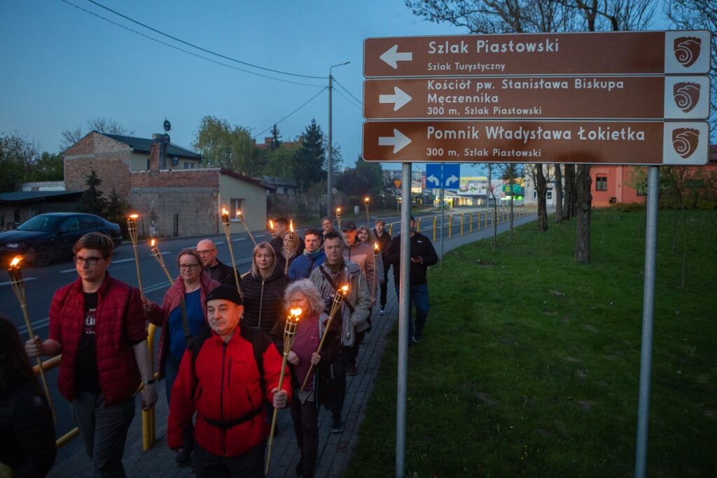 Miasto Króla Łokietka - zobacz w blasku pochodni, fot. Mikołaj Kuras dla UMWKP